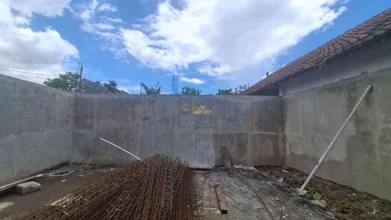 dijual rumah kebondalem prambanan