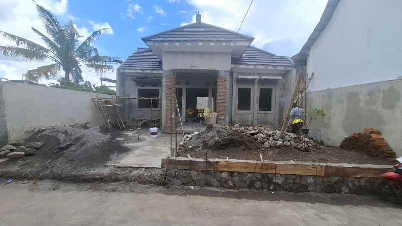 dijual rumah kebondalem prambanan