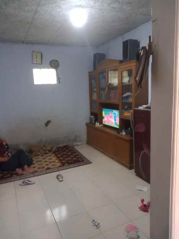 dijual rumah kelurahan cipageran