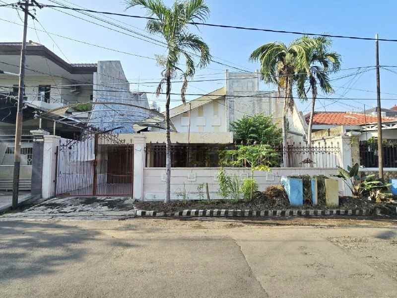 dijual rumah kertajaya indah tengah