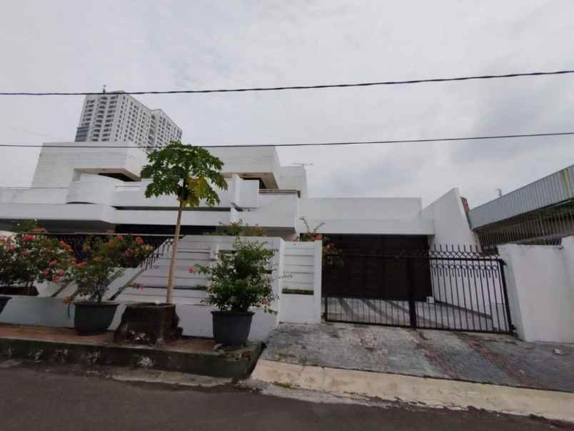 dijual rumah kertajaya indah timur