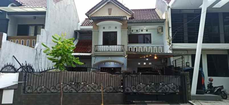 dijual rumah klampis