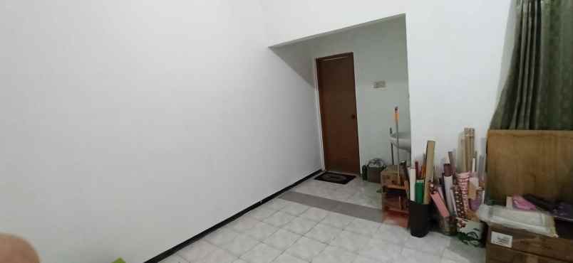 dijual rumah klampis