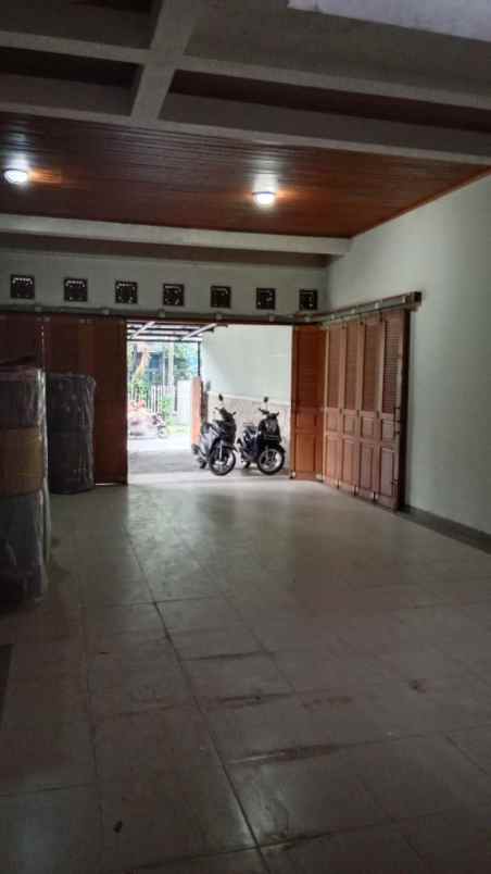 dijual rumah klp dua wetan kec ciracas