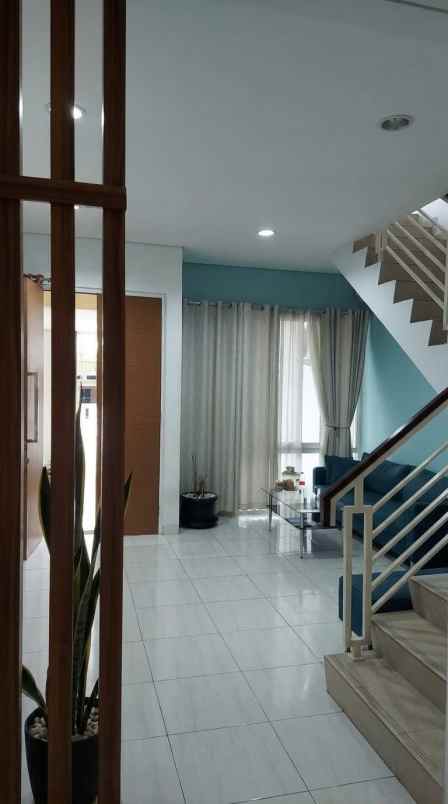 dijual rumah komplek bappenas kedaung
