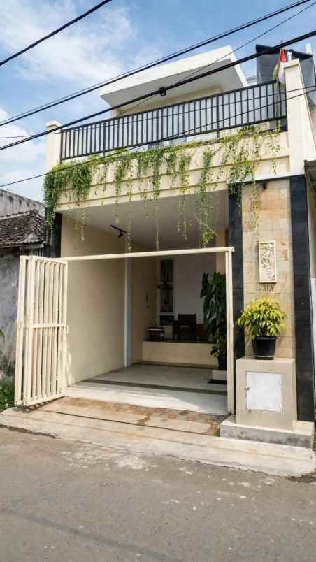 dijual rumah komplek bappenas kedaung