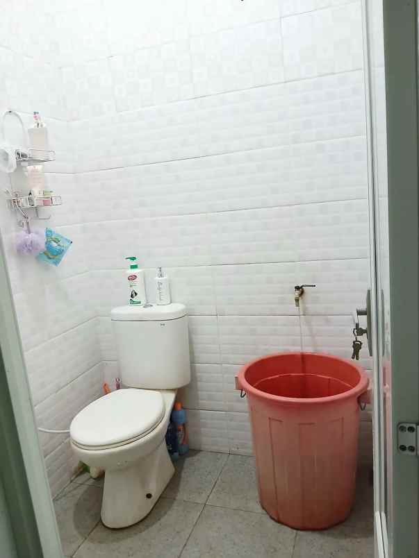 dijual rumah komplek baturaden techno