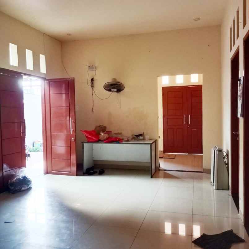 dijual rumah komplek hankam kel