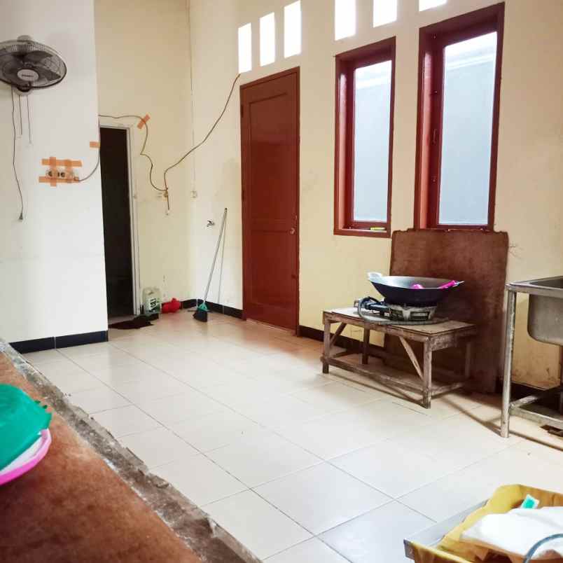 dijual rumah komplek hankam kel