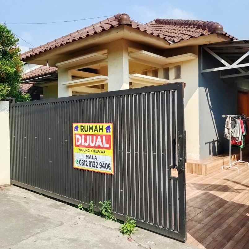 dijual rumah komplek hankam kel