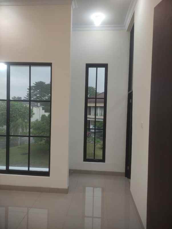 dijual rumah komplek pemda jl cemara gading