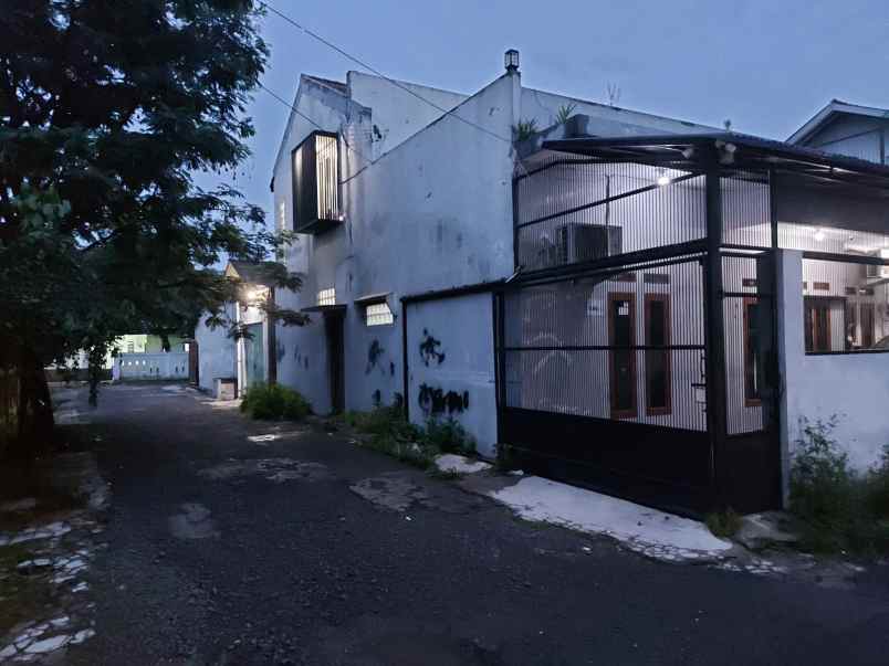 dijual rumah komplek sukamenak indah