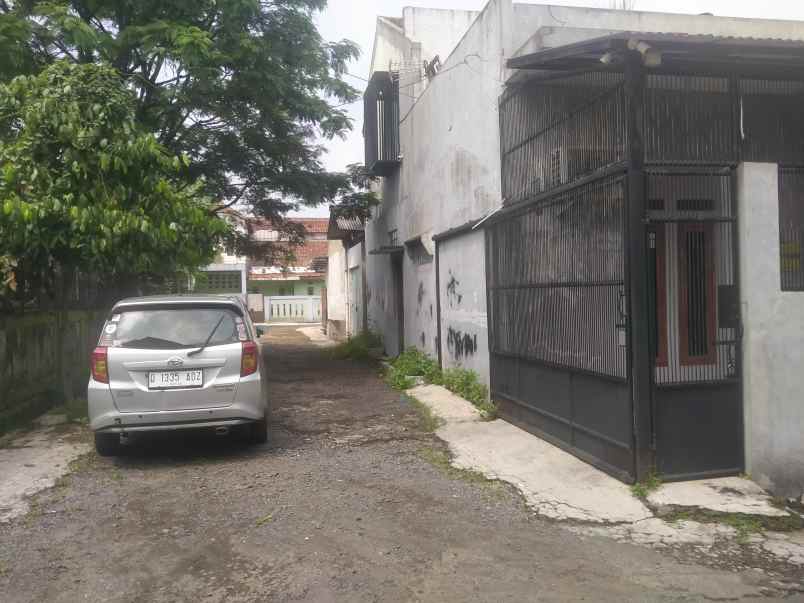 dijual rumah komplek sukamenak indah