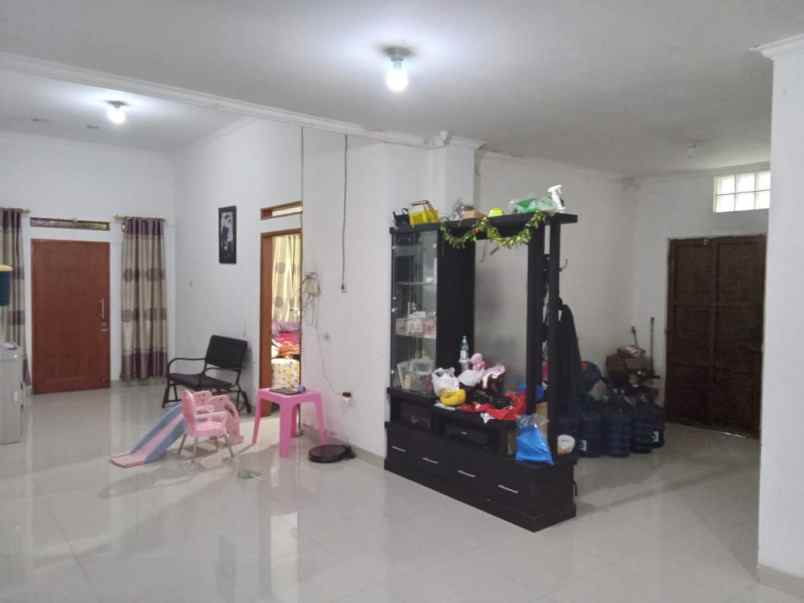 dijual rumah komplek sukamenak indah