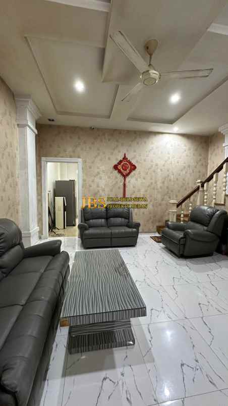 dijual rumah komplek tata residence