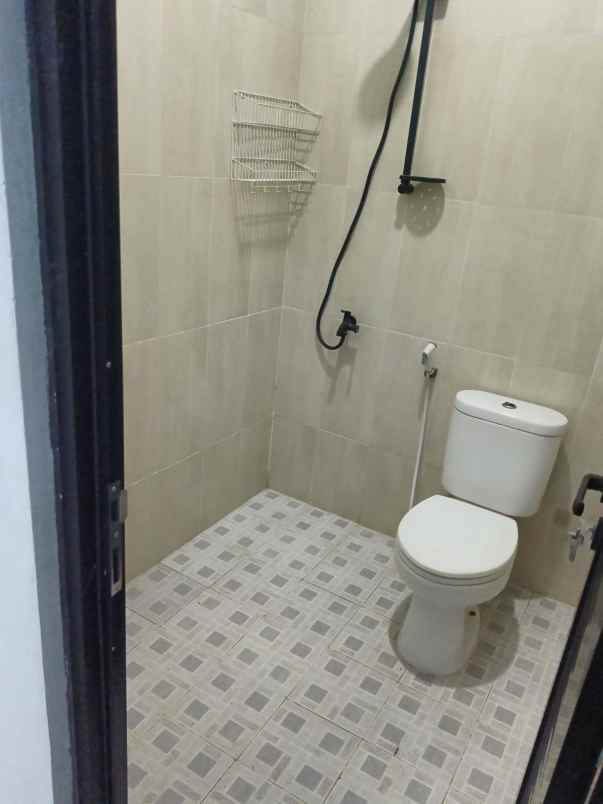 dijual rumah kota harapan indah bekasi