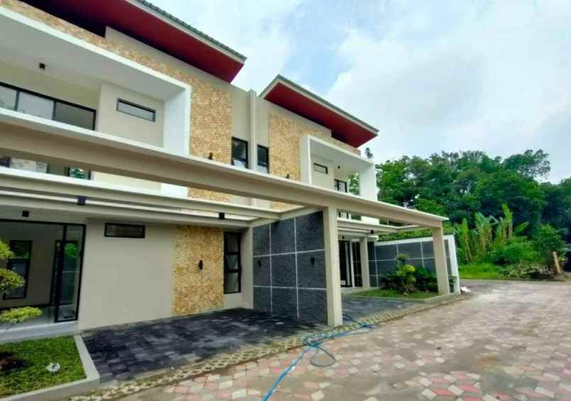 dijual rumah krandon wedomartani kec