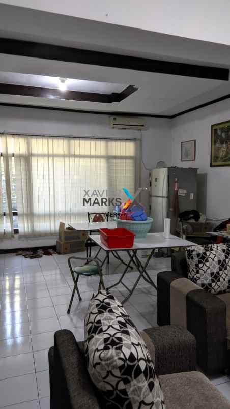 dijual rumah krembangan barat