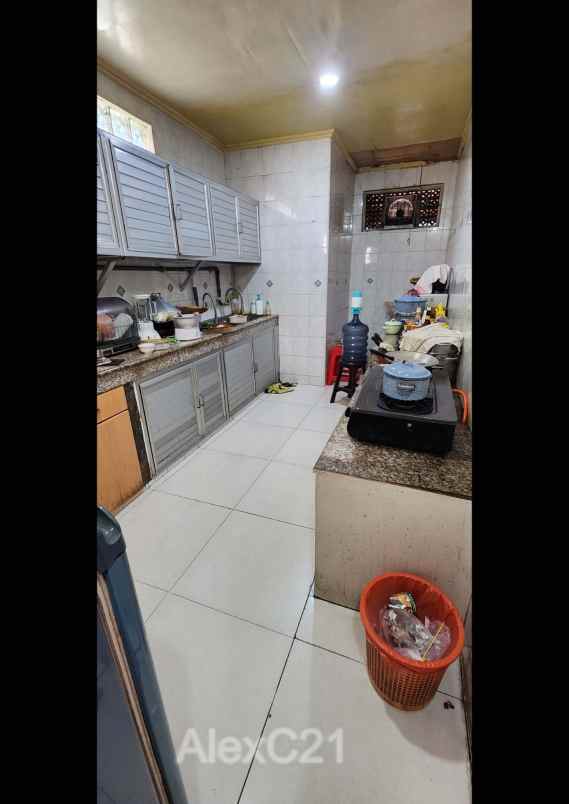 dijual rumah krukut