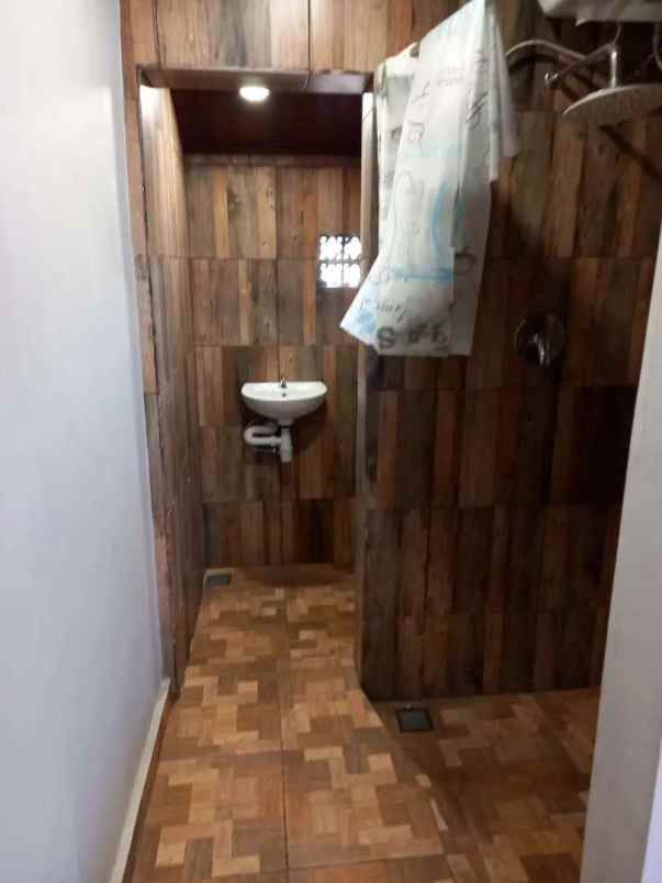 dijual rumah kuta selatan