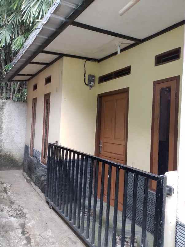 dijual rumah lagi b u di cibinong