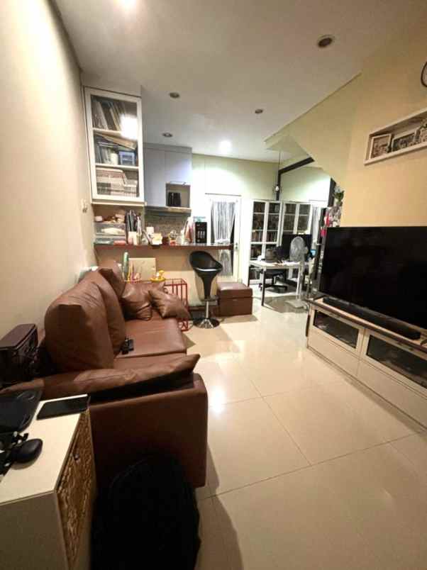 dijual rumah layar permai pik pantai