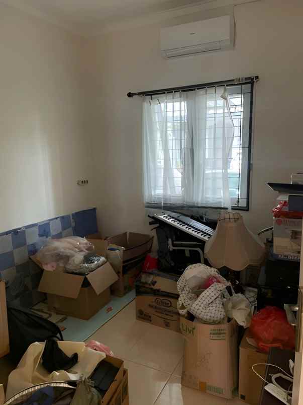 dijual rumah legoso pisangan ciputat