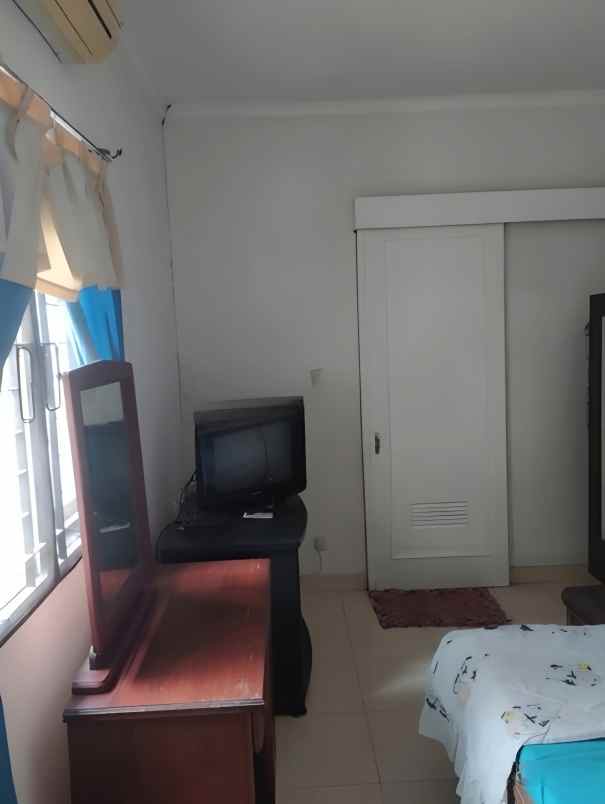 dijual rumah legoso pisangan ciputat