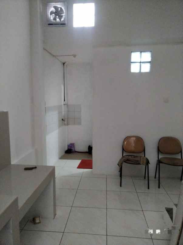 dijual rumah lembah teratai