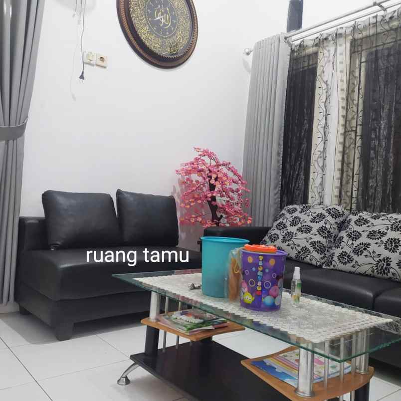 dijual rumah lingkungan prapatan curug