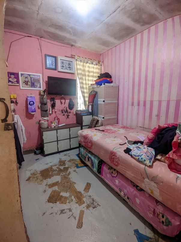 dijual rumah lokasi bina asih sentosa