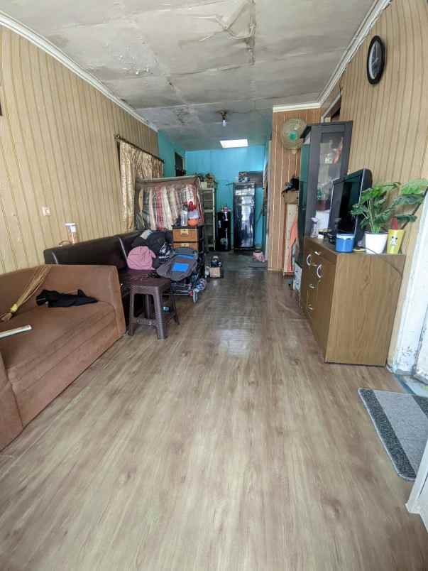 dijual rumah lokasi bina asih sentosa