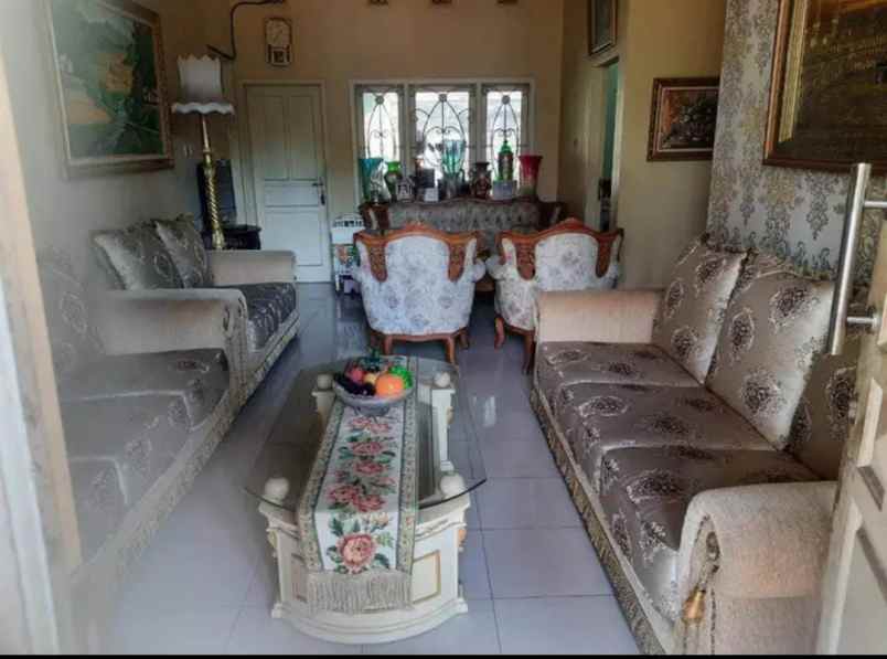 dijual rumah lokasi premium suhat malang kota