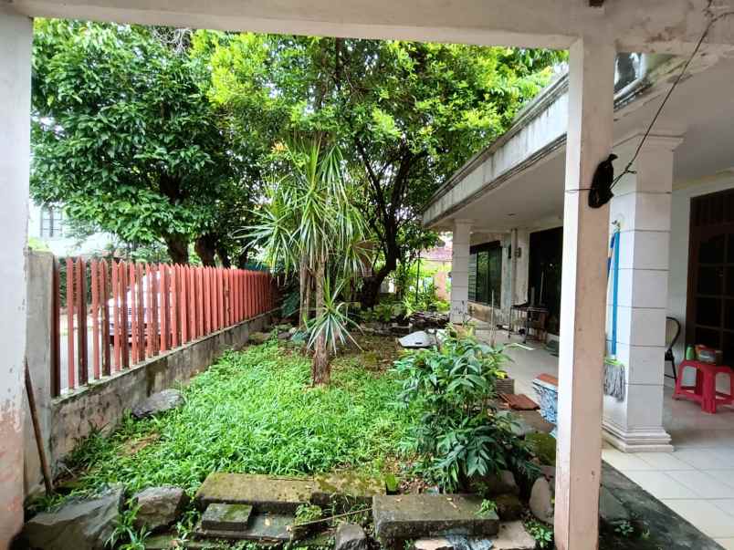 dijual rumah lokasi strategis