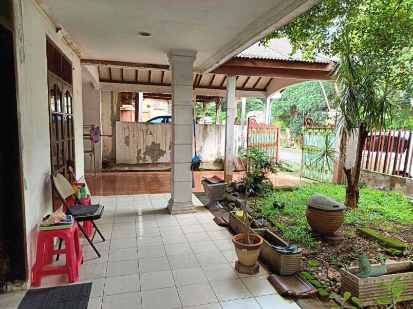 dijual rumah lokasi strategis