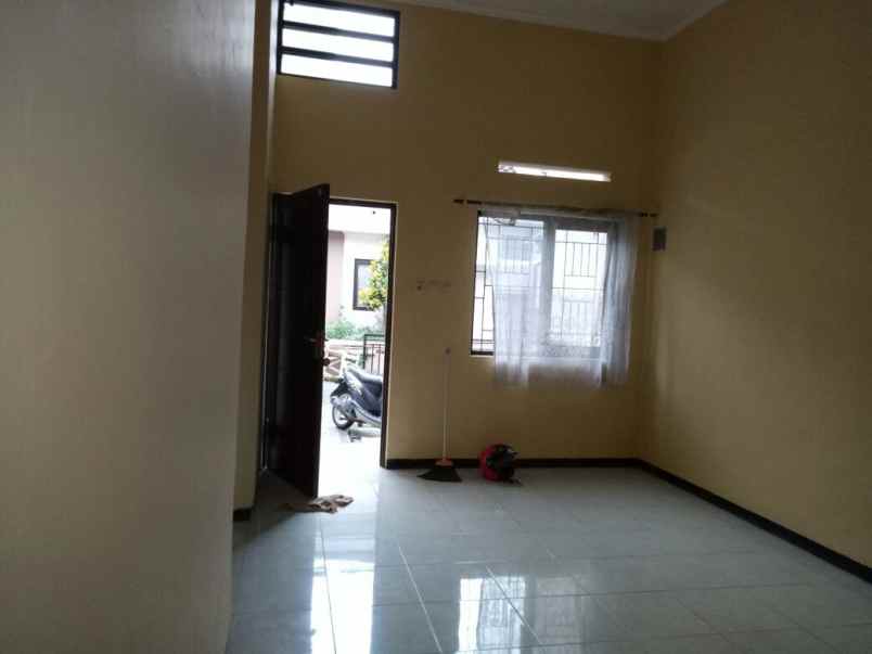 dijual rumah lowokwaru