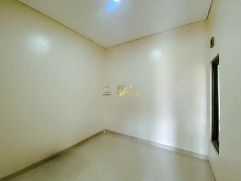 dijual rumah maguwoharjo depok sleman