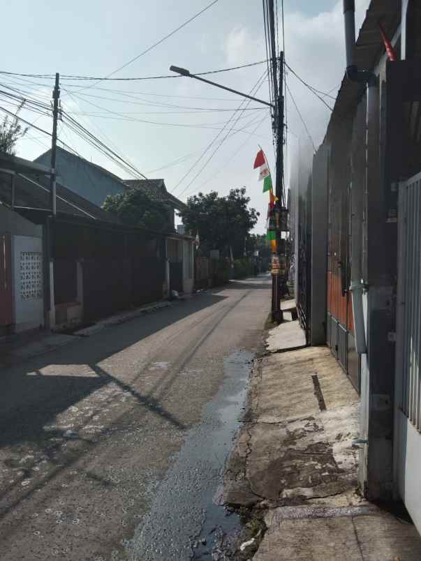 dijual rumah mainroad cisaranten