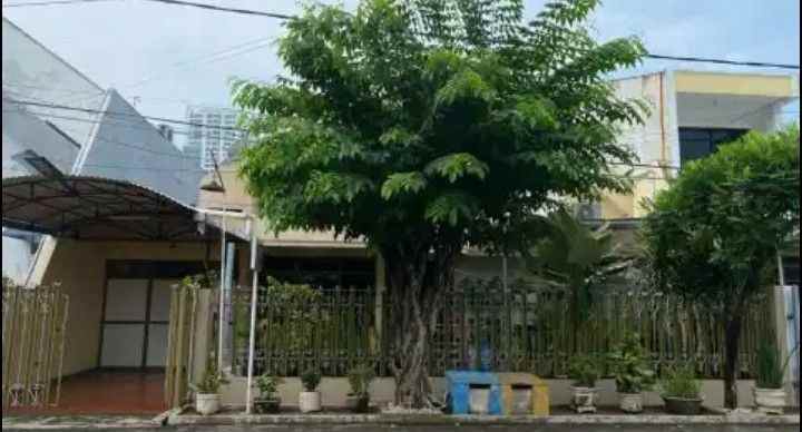 dijual rumah manyar kertoadi