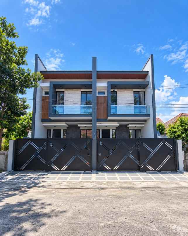 dijual rumah manyar tirtoyoso selatan