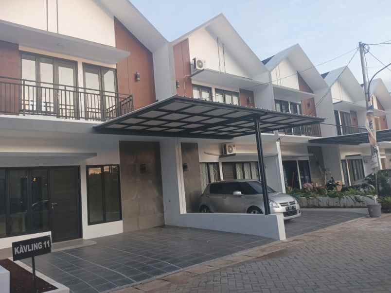 dijual rumah mewah 2 lantai di jatisampurna bekasi