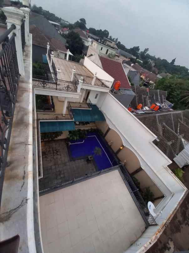 dijual rumah mewah di jatiasih 4 lantai turun harga