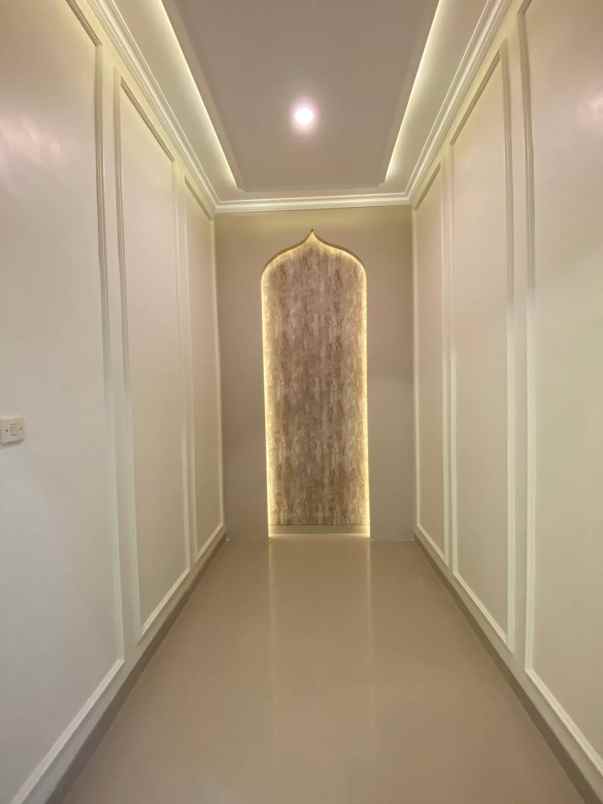 dijual rumah mewah lokasi perumahan sengkaling malang