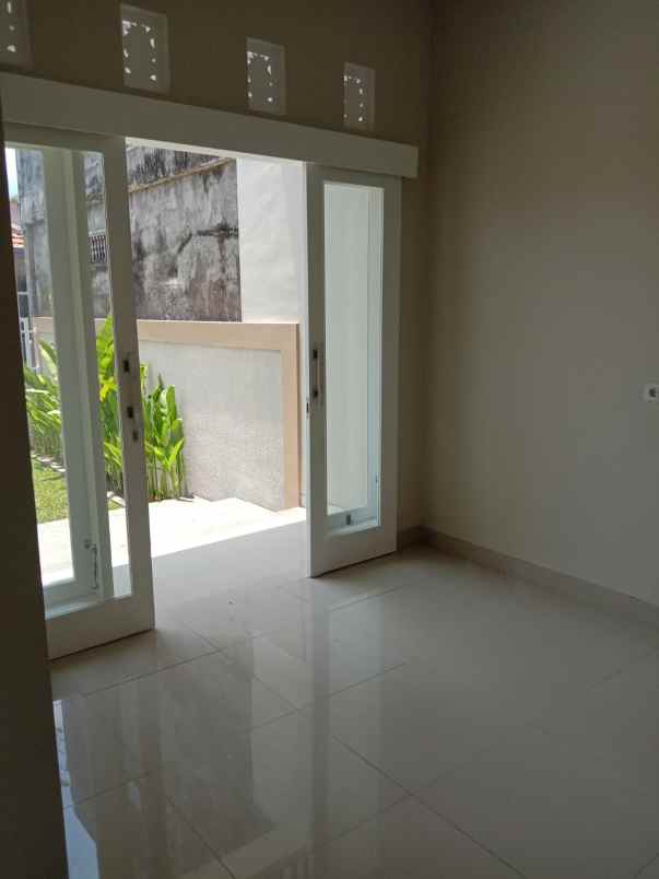 dijual rumah minimalis lantai 2 denpasar barat