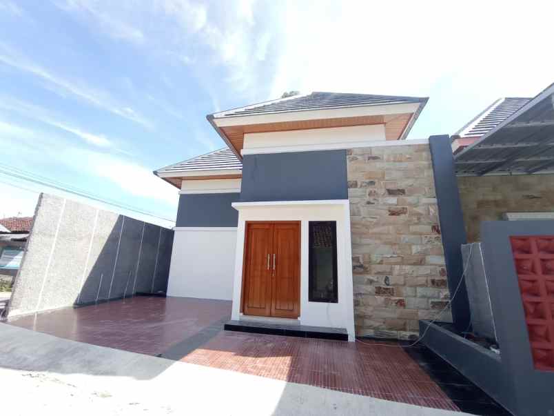 dijual rumah ngaglik