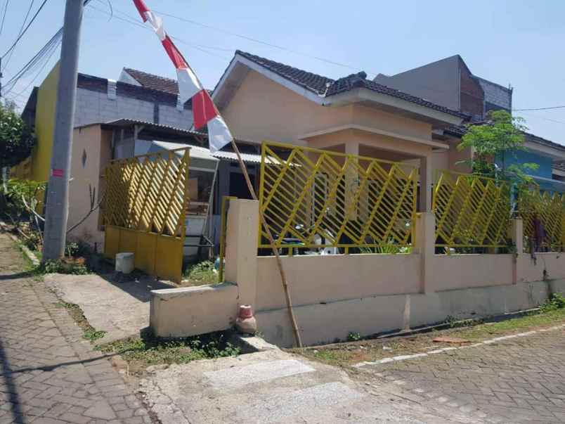 dijual rumah ngijo karangploso