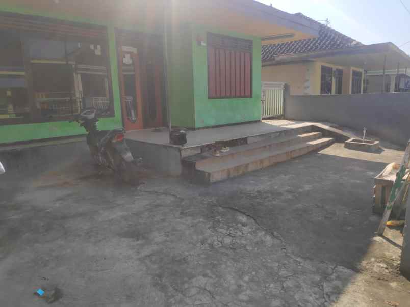 dijual rumah ngudi