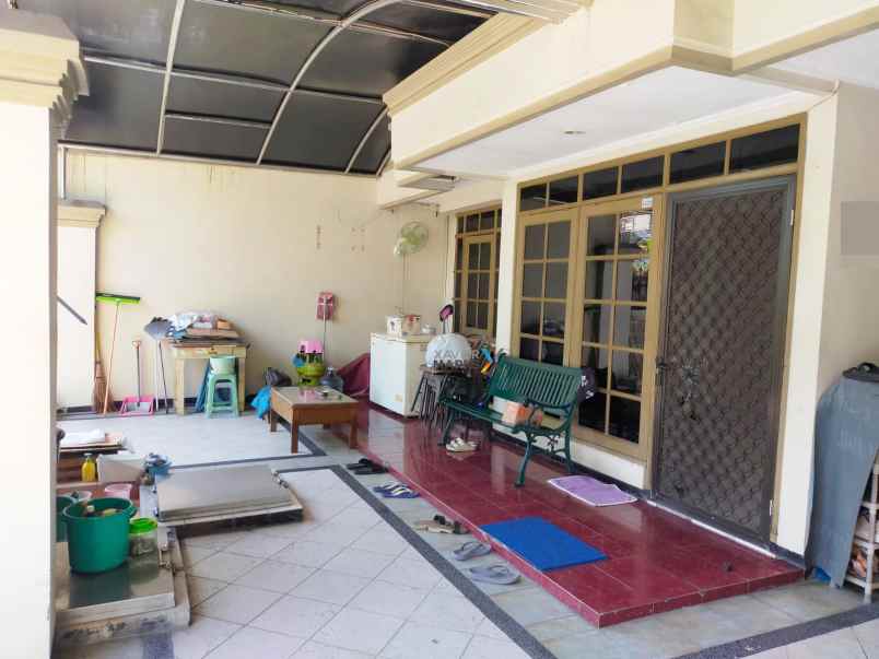 dijual rumah nirwana eksekutif