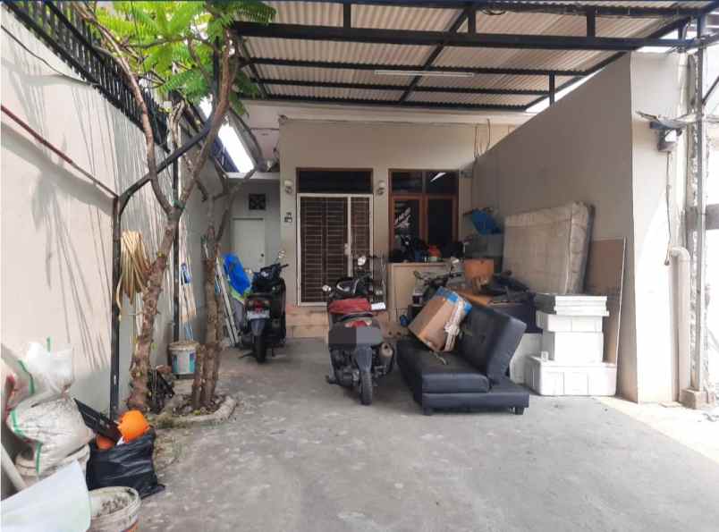 dijual rumah nyaman dan strategis via lelang