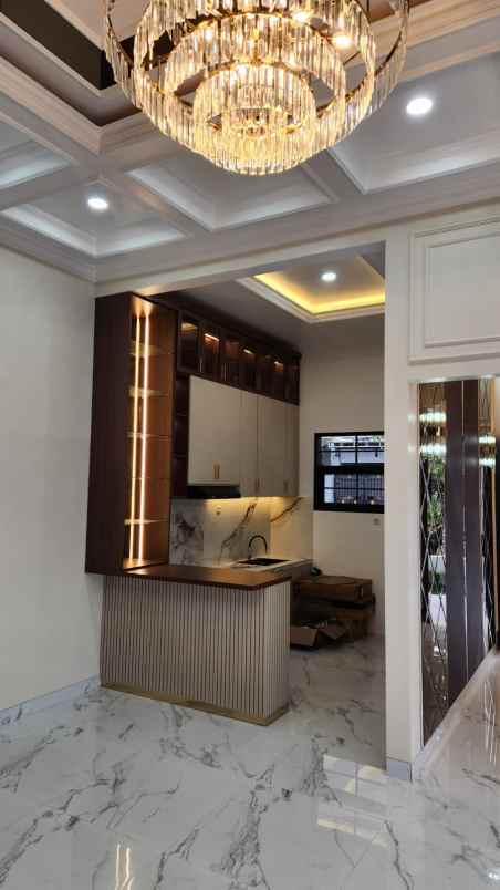 dijual rumah oma campus